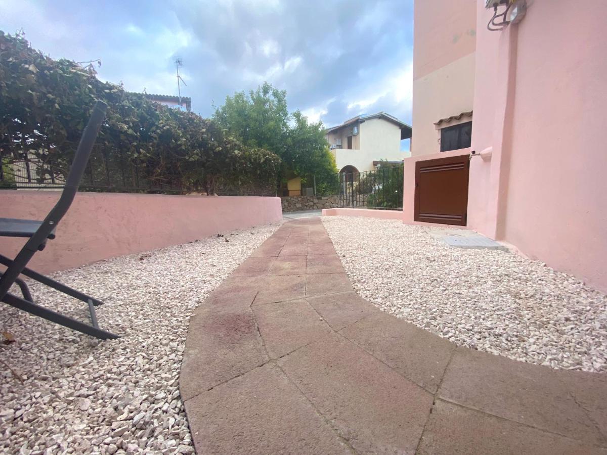 La Coccinella Al Mare Bed & Breakfast San Teodoro  Exterior photo